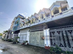 nhà shr 61m2 không lộ giới 3pn (pn trệt), đường tải tránh, sân oto, khu nhà cao tầng, btct kiên cố