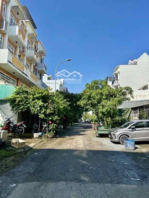 bán đất tặng nhà khu dân cư bến lực, sau lưng chợ bình điền.