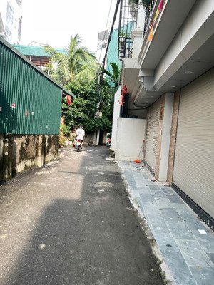 bán gấp chỉ cần 5 tỷ có ngay nhà ở #nhổn- gần đại học công nghiệp- 5 phút ra quốc lộ 32 - ô tô gần