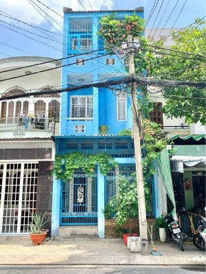 - bán nhà mặt tiên đường lê niệm, 4mx20m, 2 lâu, giá 9.8 tý, phường phú thạnh, quận tân phú