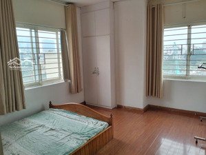 chính chủ cần cho thuê căn hộ: e3a vũ phạm hàm, 80m2, 2 ngủ