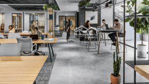 cho thuê văn phòng mặt tiền đường võ văn tần, ngang 18m, tầng 1 - chỉ 20 triệu/tháng