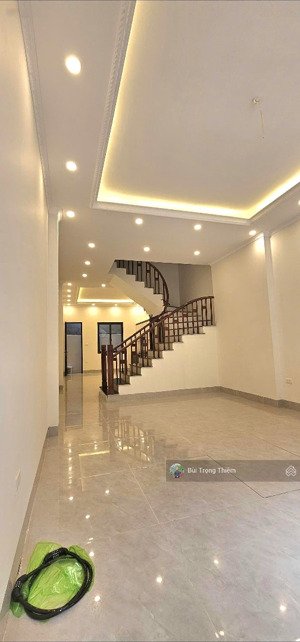 chính chủ bán nhà đẹp 5 tầng 5 phòng ngủ 46m gần trường cấp 2 thạch bàn giá chỉ 7.2 tỷ