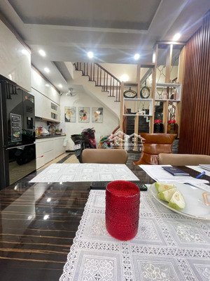 cầu am vạn phúc hà đông dt : 32/35m x 5 tầng x mt4,4m mới đẹp thông số vàng thiết kế thông sàn