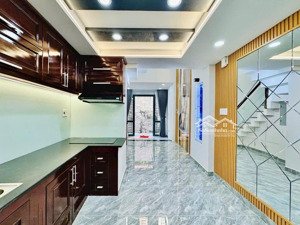 nhà mới - hxh - cách mt 1 căn- nhà đẹp