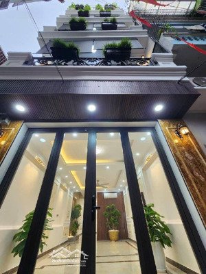 nhà đẹp ở luôn víp ba đình thiết bị thông minh smathome 30m ra mặt phố kim mã dt 68m2, 6 tầng