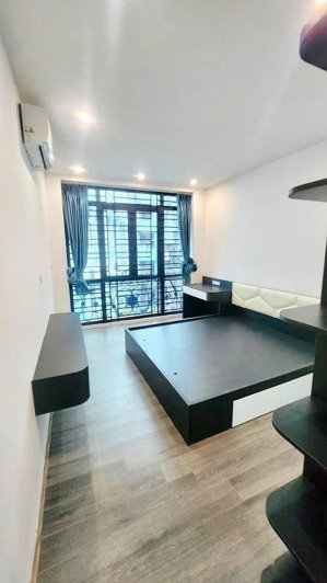 bán nhà riêng tam khương - 32.5m2 - 5 tầng full nội thất - view đẹp - ở ngay - trung tâm đống