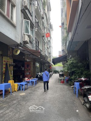 chính chủ bán nhà 6b4 ngõ 201 trần quốc hoàn, cầu giấy. nhà xây mới 7 tầng vào ở ngay.