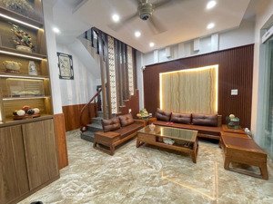 giảm sốc! nhà thái thịnh ô tô dừng đỗ, 3 thoáng, trước nhà sh quay đầu, mt 4m, tm, ở ngay 42m2*5t.