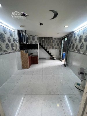 bán nhà âu cơ 18m2 , 3 tầng 2pn shr chỉ 2 tỷ 1