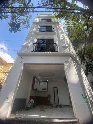 hàng siêu siêu hiếm tại dương nội -5 tầng - mặt tiền 5m - giá hơn 4 tỷ