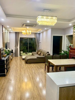 cực hiếm, 2 ngủ goldsilk complex vạn phúc, tầng trung, bc đn, full nội thất, 75m 2n2vs giá 6ty5