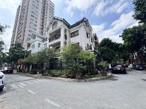 (hiếm) bán nhà trường chinh, phân lô đẳng cấp, lô góc, vỉa hè, 79m2, nhỉnh 36 tỷ