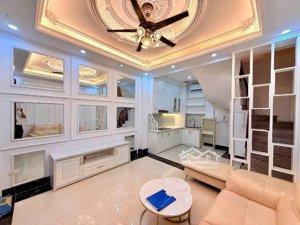 bán nhà riêng 32m2, 8,95 tỷ, 4pn, 5wc tại pháo đài láng, đống đa, hà nội