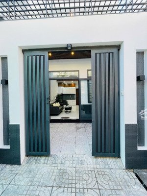 hẻm xô v nghệ tĩnh,ngang 4,1m,2tầng,gần các trường đ học,khu ăn uống