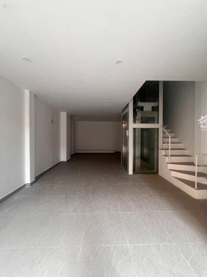 cực phẩm võng thị tây hồ - 6 tầng thang máy - ven hồ tây, khu phân lô, an sinh tốt!!