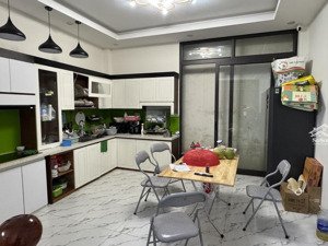 nhà mới đại la full nội thất 42.2m2 x 5t chỉ 12 tỷ, nha dân xây