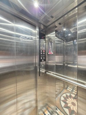 bán nhà phố giảng võ, ba đình, giá 88 tỷ, dt 120m2/10 tầng/mt 5m, đường 30m, dòng tiền.