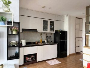 cc bán gấp căn góc có sân chơi, sẵn sổ đỏ 2n2w ct7 hjk,đối diện đh phenika, nhỉnh 4 tỷ về ở ngay