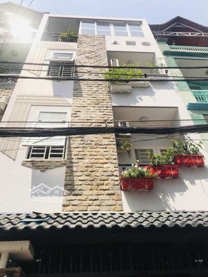 vị trí siêu đẹp, nhà 2 mặt thoáng hxh phan xích long,pn. ngang lớn 4,6x 13m - 4tầng. chỉ 9,9 tỷ tl