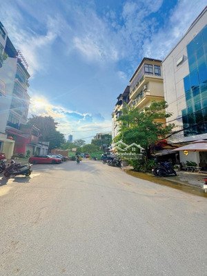 phân lô giang văn minh, hiếm, ngõ thông, gara oto, kinh doanh, mt rộng.dt46m 5t mt6m giá 19,9tỷ