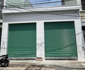 bán 1 cặp nhà ngang 8m dài 18m gần chợ tân hương. giá tốt 16,8 tỷ tl. đường rộng 10m thông