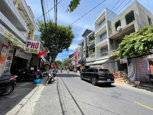 chủ cần bán mặt tiền nhà 3tầng đường lê quang đạo ngủ hành sơn tpđn