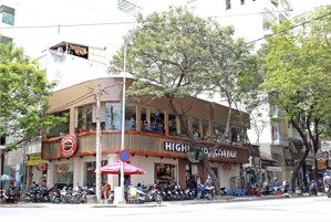 góc 2 mặt tiền calmette & lê thị hồng gấm, quận 1 - dt: 8x20m - 2 tầng - hđt: 300 triệu - giá 60 tỷ