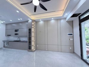 bán nhà độc lập đằng hải nhà mới vừa hoàn thiện xong. giá chỉ 4ty650