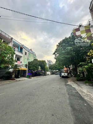 bán nhà góc 2mt hẻm vip 16m đường tân quý - dt: 7x17m - 2 lầu st thang máy nhà mới - gía : 20 tỷ tl