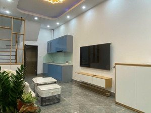 cần bán nhanh nhà 5 tầng, 3pn- kim mã ba đình.