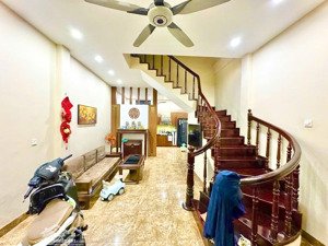 chính chủ bán nhà phố hào nam đống đa 52m, 5 tầng, nhà đẹp ở ngay giá chỉ 12,1 tỷ