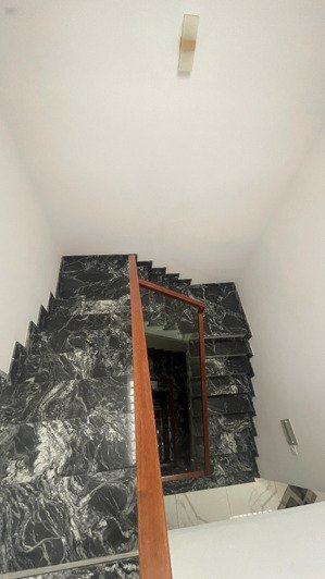 chính chủ gửi bán nhà mặt tiền kinh doanh 5 tầng hoàn công chuẩn có chỗ chừa gắn thang máy