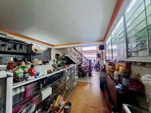 nhà 3 tầng. thoại ngọc hầu- hẽm. xe tải thông. thoáng- sát. mặt tiền - 4x15-dtcn 61 m2 - giá 7,