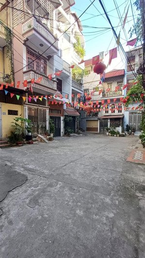 bán nhà riêng tại đường phạm văn đồng, bắc từ liêm, hà nội, 7,8 tỷ, 40 m2 chỉ với view đẹp