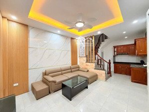 7tỷ hơn* siêu phẩm mỹ đình- ô tô sát nhà - dân xây - 2 thoáng trước sau - nở hậu vượng phát