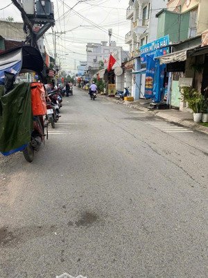 bán nhà ngay phạm văn hai-tân bình-40m2-4 tầng-5pn-cách hxh 1 căn-nhỉnh 6 tỷ