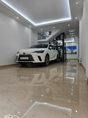 bán nhà phân lô hoàng quốc việt, nhà mới 5 tầng, thang máy, kd vip, ô tô tránh, lô góc 3 mặt