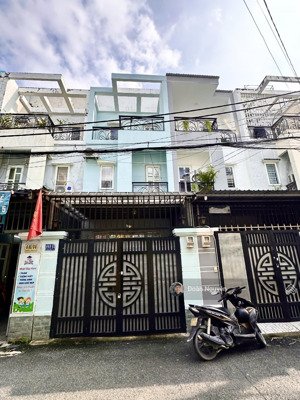 nhà shr 3 tầng 4pn oto thông vị trí đẹp /ngắn tô ngọc vân nhiều tiện ích, cách gò vấp 5p, btct
