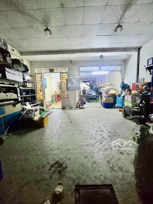 sát đường nguyễn thị thập quận 7. dt 130m2. ngang khủng 6.5m2. chỉ hơn 9 tỷ xíu