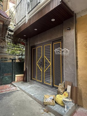 bán nhà thịnh quang đống đa dt 40m x 6t x mt 3,9m giá 12,98 tỷ có thương lượng