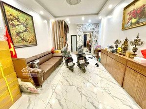 nhà đẹp 6 tầng thang máy view hồ tây ở ngay kinh doanh đỉnh thụy khuê bưởi tây hồ