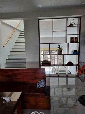 bán nhà 2,5 tầng đường từ giấy- nam hoà xuân vị trí gần đảo kim cương