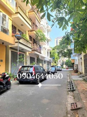 bán nhà nghĩa tân -lô góc -3 thoáng -ô tô -7 tầng thang máy -68m -chỉ 18,9 tỷ 