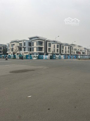 bán gấp nhà liền kề 5 tầng dự án luois city đại mỗ dt105m2,mt6m,căn góc,giá rẻ