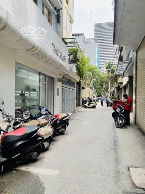 bán gấp nhà tại đặng văn ngữ, giá siêu hời, 106m2, 6pn, 5wc, gần hồ - ngõ ô tô - thoáng trước sau