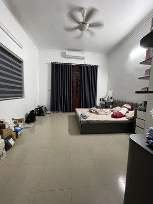 bán nhà riêng mỹ đình, dân xây, ô tô 10m, 50m/70m, 5 tầng, 6 ngủ giá chào 10.5 tỷ.