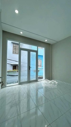 bán nhà 6x11m, 2 lầu, hẻm 3m thông, ngay chợ cầu, nguyễn văn quá, đht, q12