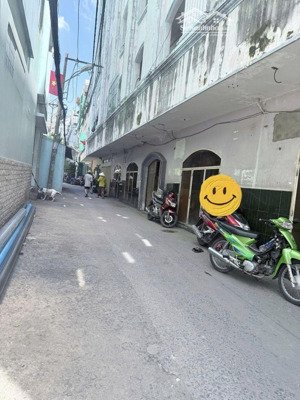 nhà đẹp 4 tầng nội thất vip đường điện biên phủ giáp quận 1 kế hxh 42m2 chỉ 5,85 tỉ có thương lượng