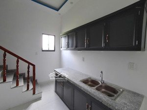 nhà mới 98% như hình 60m2 1 trệt 1 lầu 2pn 620tr